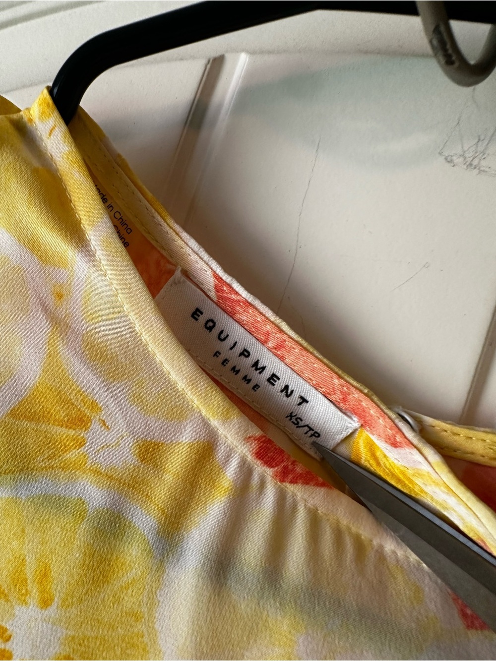 Equipment Sleeveless Citrus Lemon Yellow/Coral 100% Silk Top XS - Picture 2 of 7